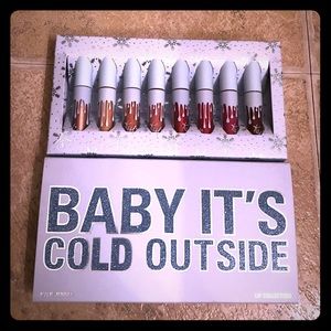 Kylie Cosmetics 8 mini liquid lipstick set.